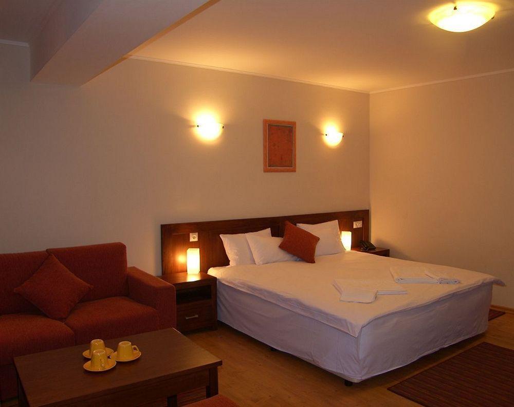 Hotel Smilen Смолян Экстерьер фото