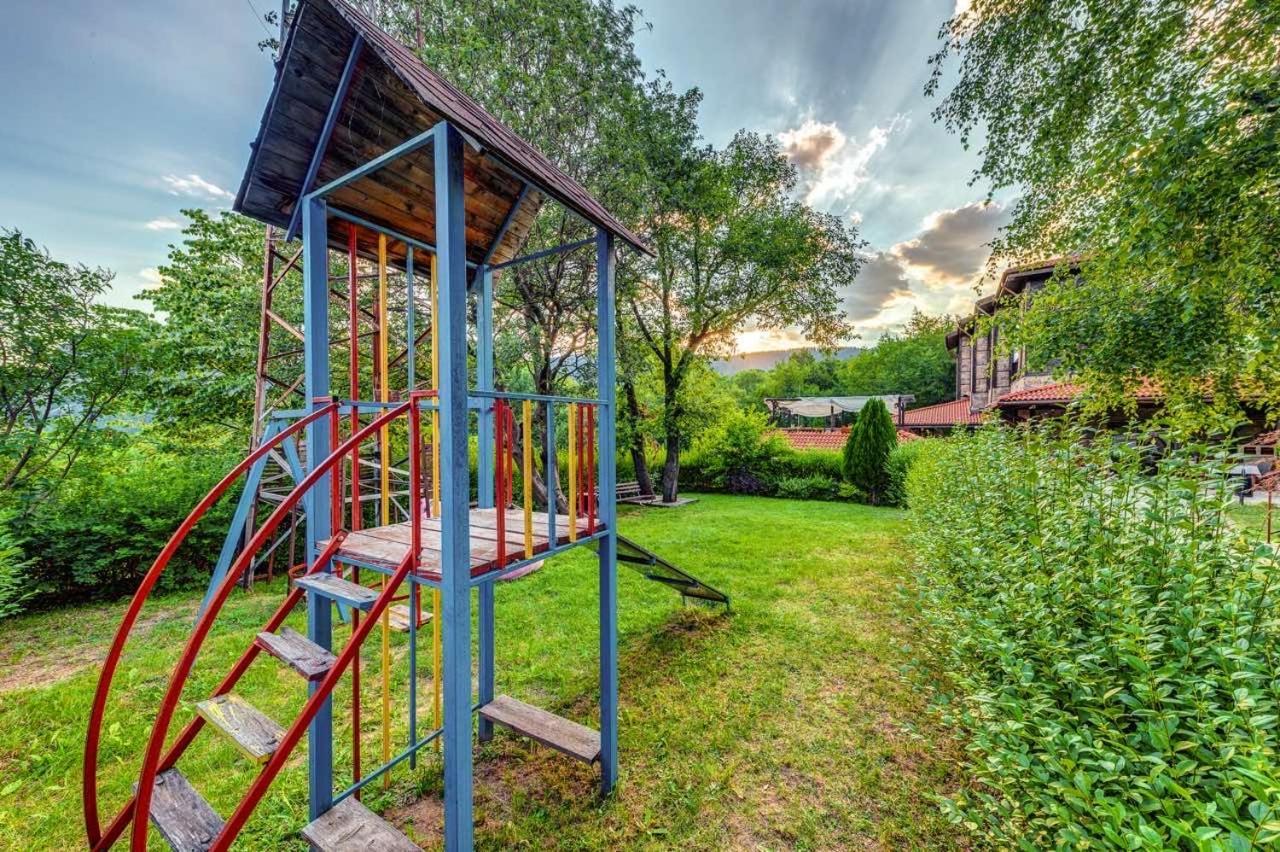 Hotel Smilen Смолян Экстерьер фото
